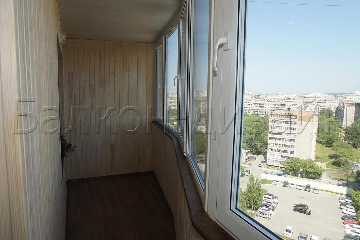 фото отделки балкона